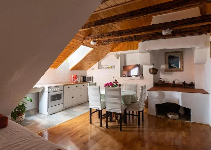 Old Town Baroque Palace Accommodation